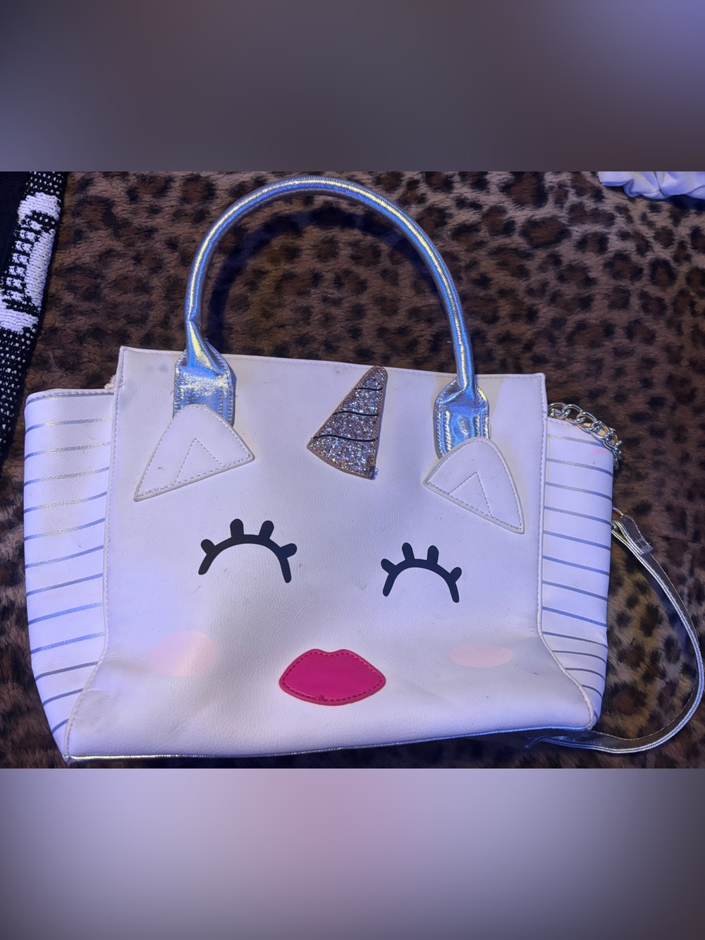 Betsey Johnson White Unicorn Face crossbody bag with Pink Accent